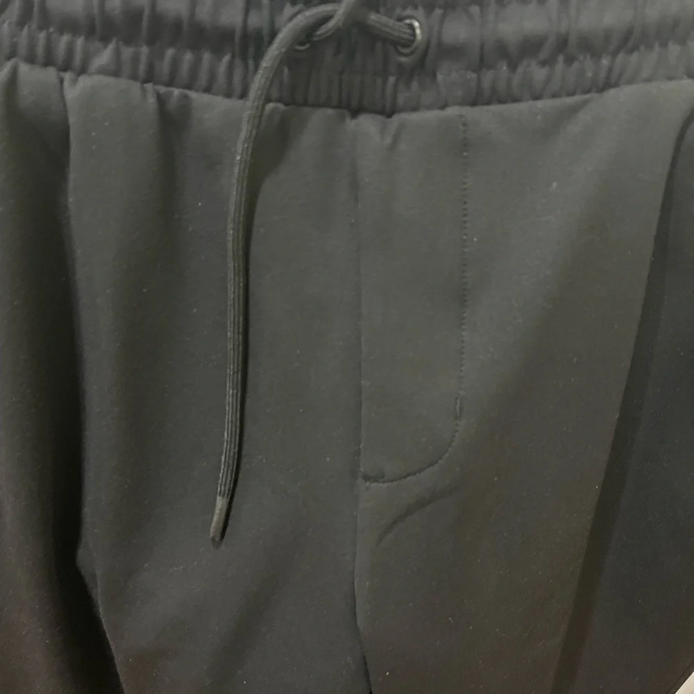 Bundle of 2 Old navy jogger very soft material black and gray - Picture 2 of 16